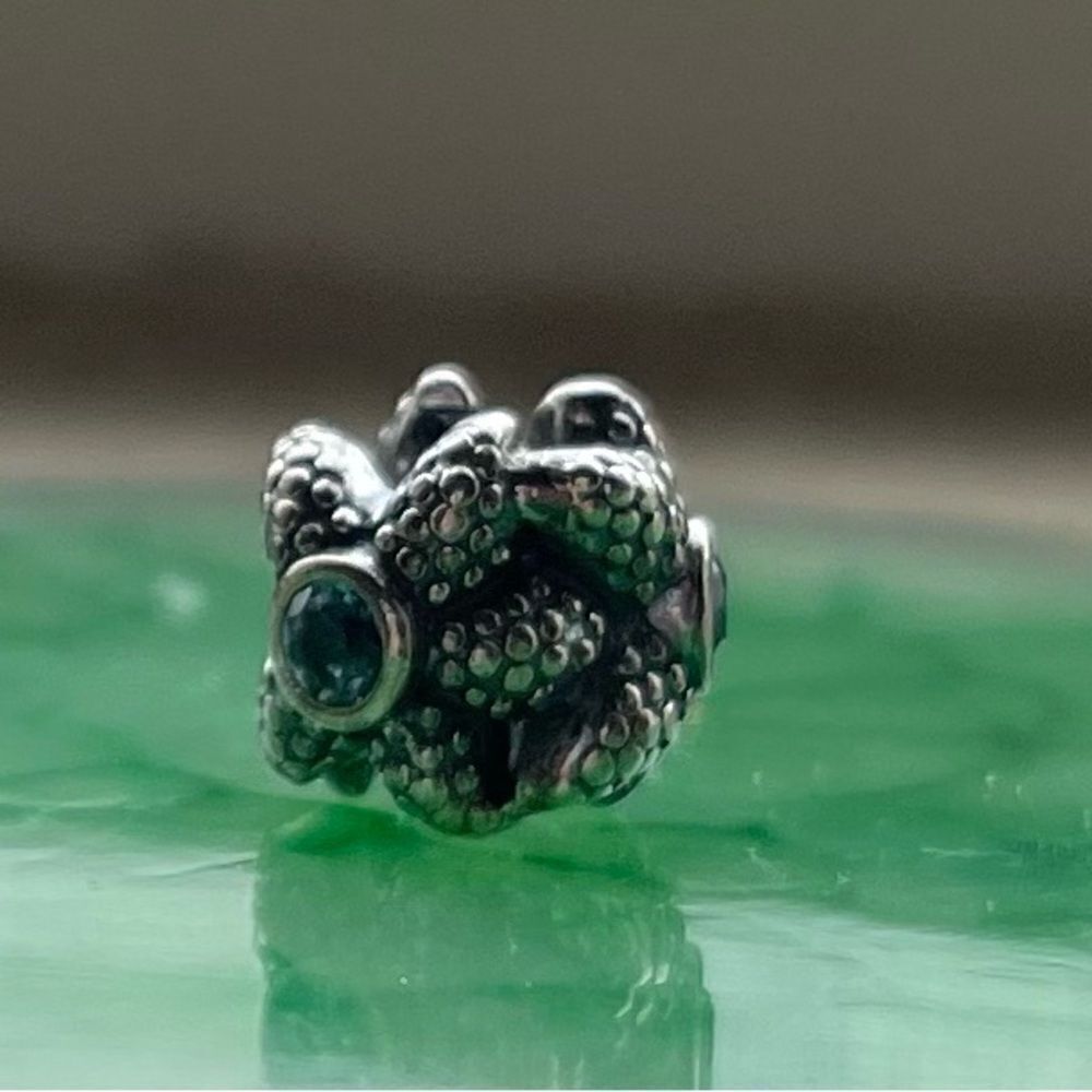 Pandora Sea Star Turquoise Spinel Sterling Silver charm. - Picture 3 of 4
